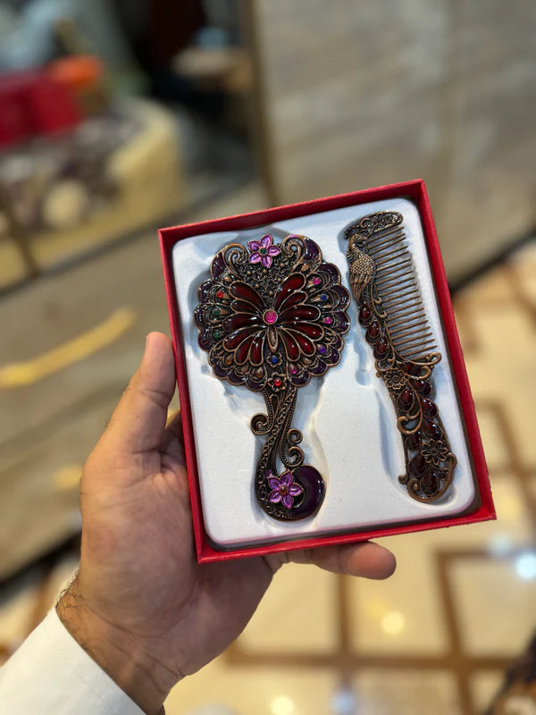Golden Mirror & Comb